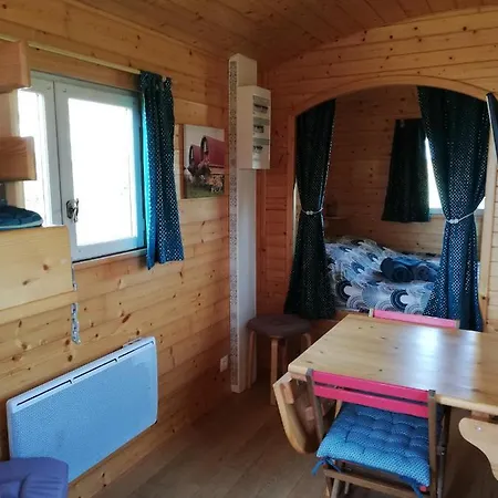 Alojamento de Turismo Selvagem Roulot'so Zen *